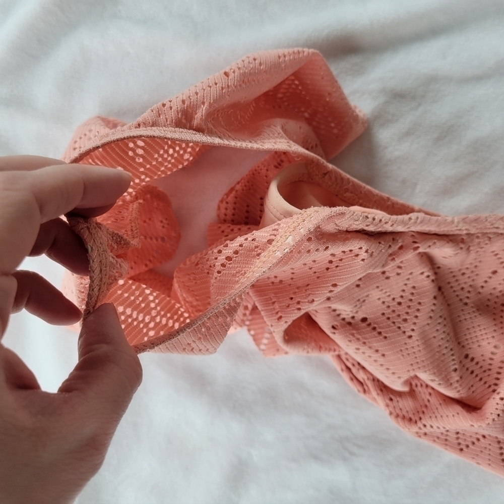 Xhilaration peach flowy cut out off the shoulder bikini top L (11-13) - Picture 2 of 9
